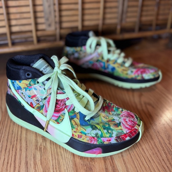 Other - Kevin Durant Air Zoom Flowers Funk 2k20 Size 7M / 8.5W C19948 601
